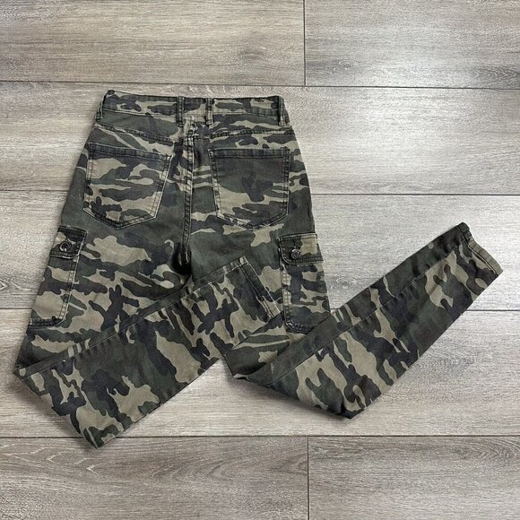 Forever 21 Cargo Pants Size 27 Camo Skinny - Picture 2 of 6